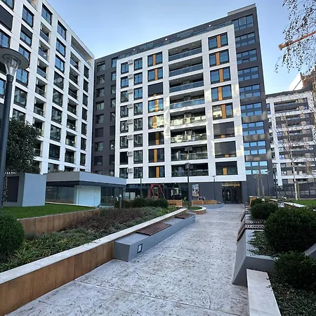 Regenex Apartment - 1Bdr 55M2 Free Parking Garage Apartment Belgrade